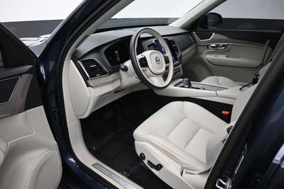 2023 Volvo XC90 Plus