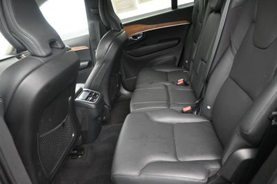 2024 Volvo XC90 Plus Bright Theme