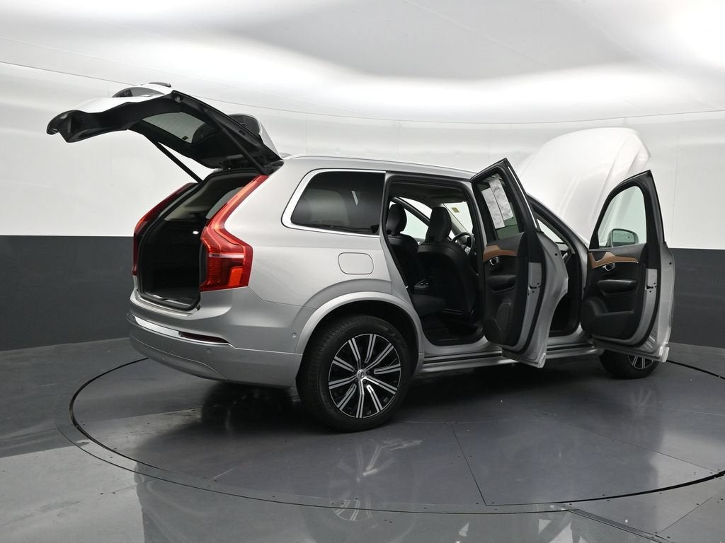2024 Volvo XC90 Plus Bright Theme