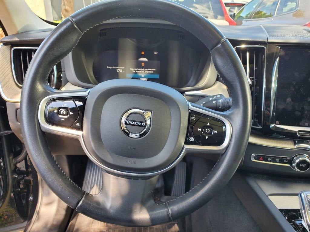 2022 Volvo XC60 Inscription