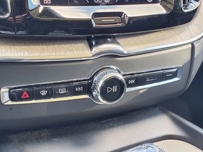2022 Volvo XC60 Inscription