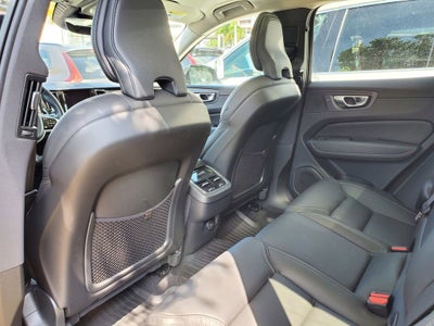 2022 Volvo XC60 Inscription