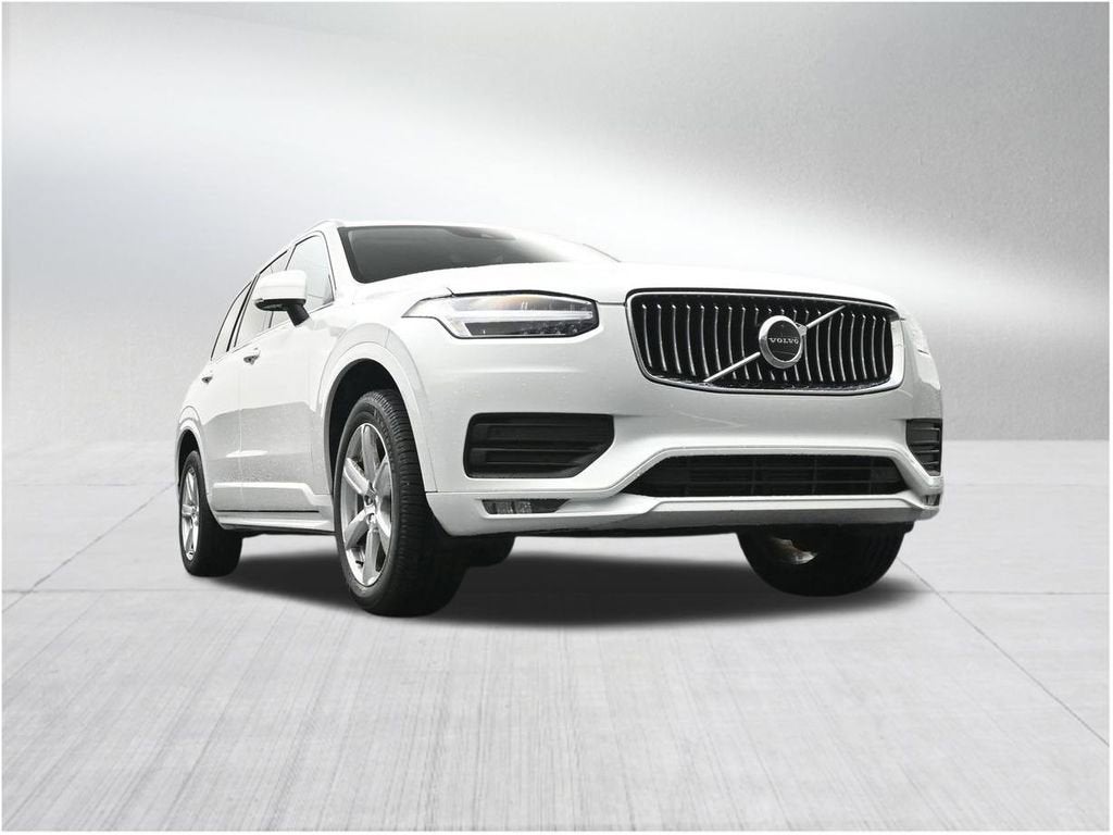 2022 Volvo XC90 Momentum