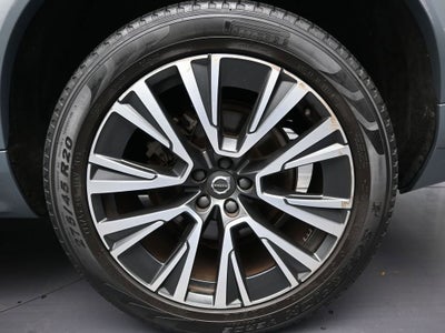 2020 Volvo XC90 Momentum