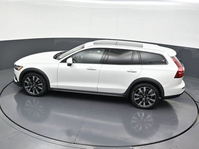 2022 Volvo V60 Cross Country 4DR AWD T5