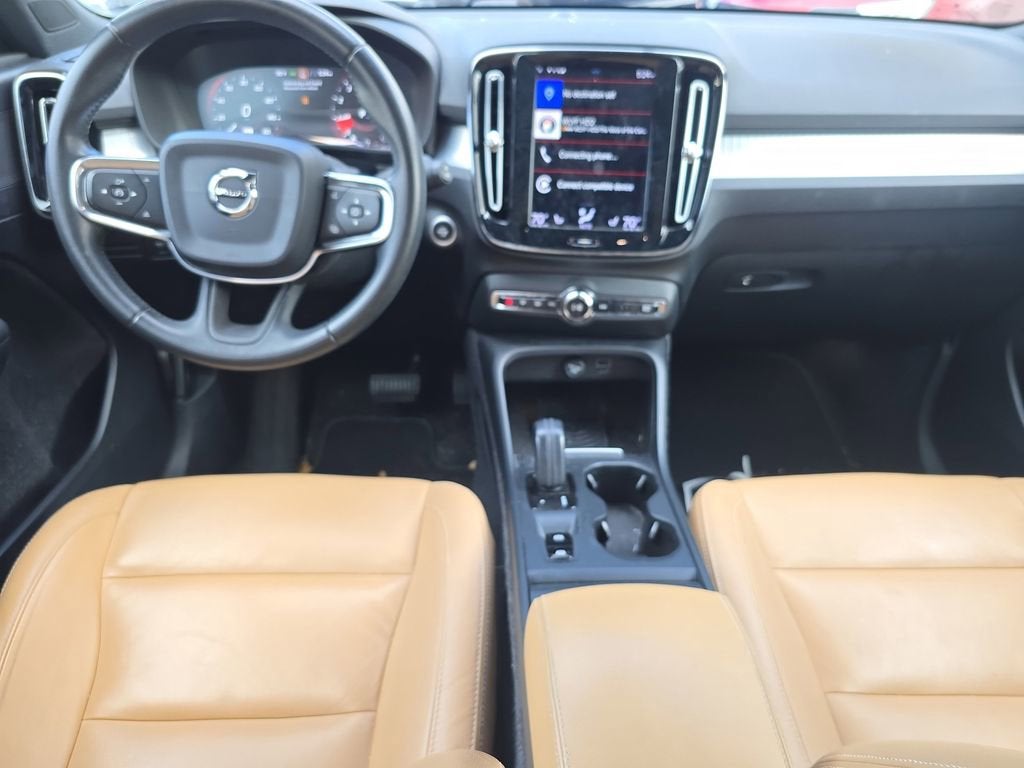 2019 Volvo XC40 Momentum