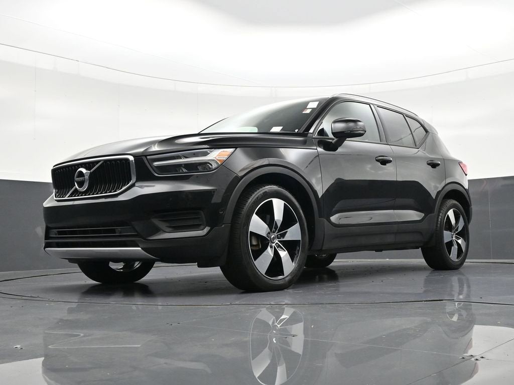 2019 Volvo XC40 Momentum