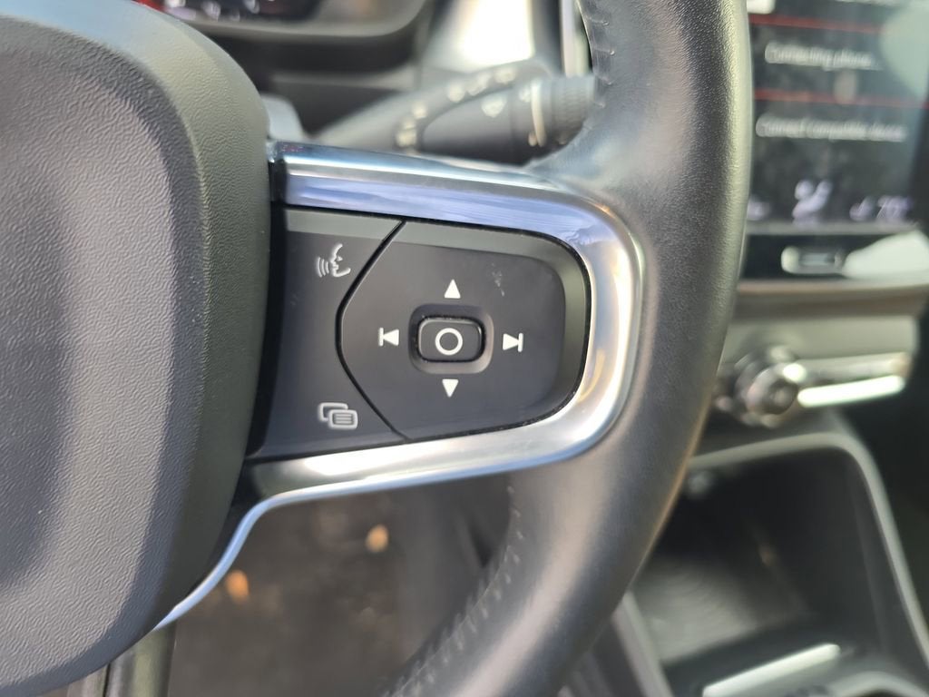 2019 Volvo XC40 Momentum