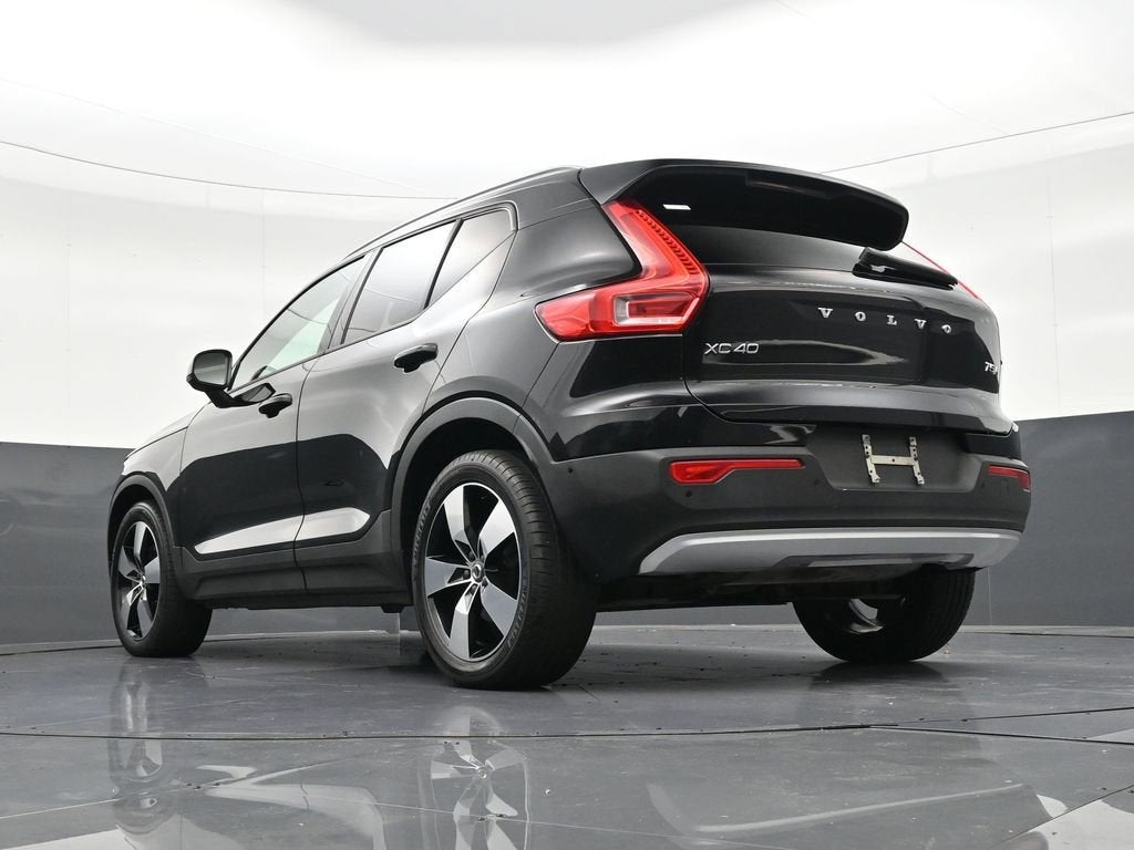 2019 Volvo XC40 Momentum