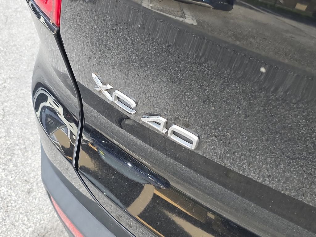 2019 Volvo XC40 Momentum