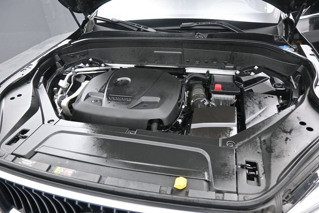 2021 Volvo XC90 Momentum