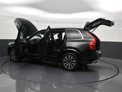 2021 Volvo XC90 Momentum