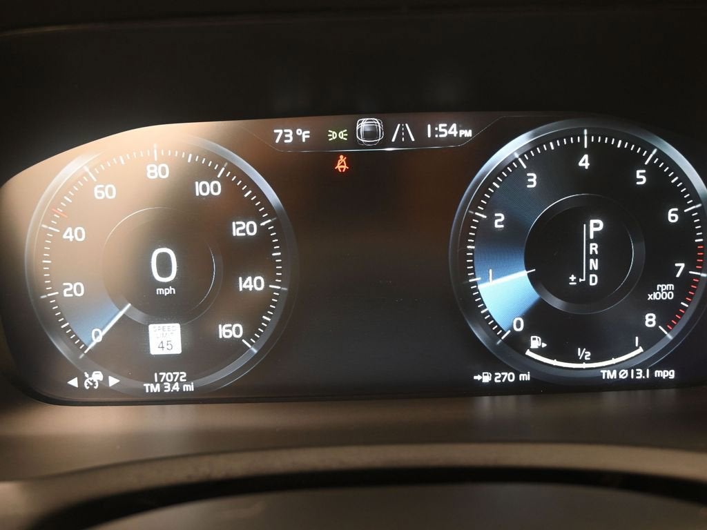 2021 Volvo XC90 Momentum