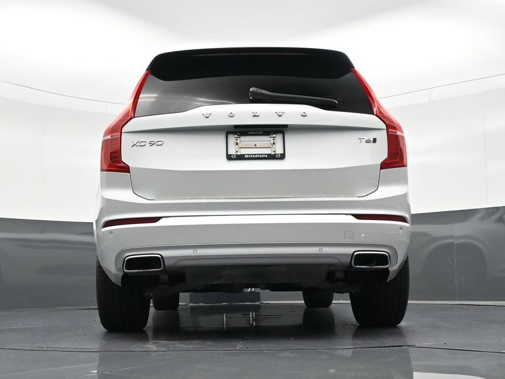 2021 Volvo XC90 Momentum