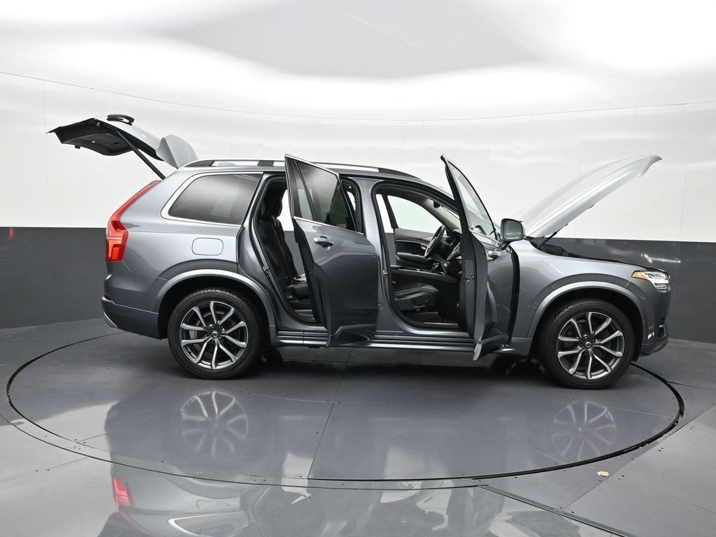 2019 Volvo XC90 Momentum