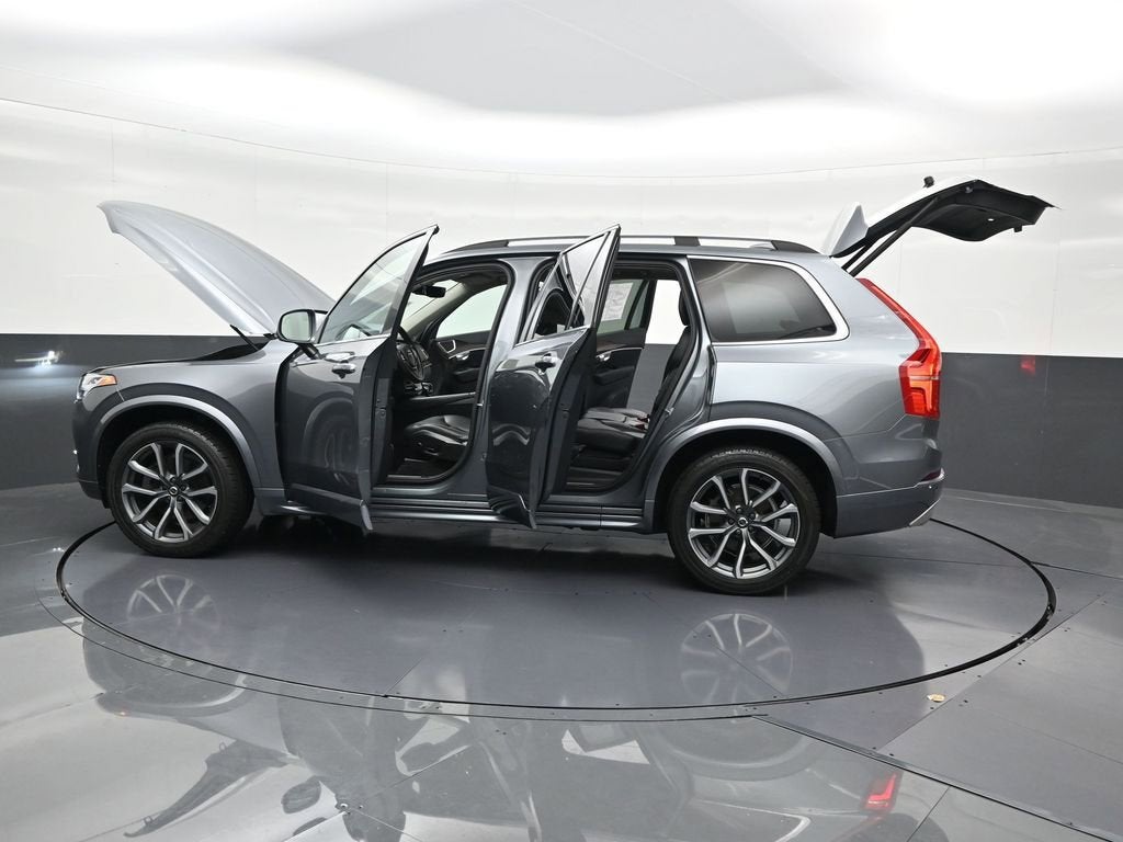2019 Volvo XC90 Momentum