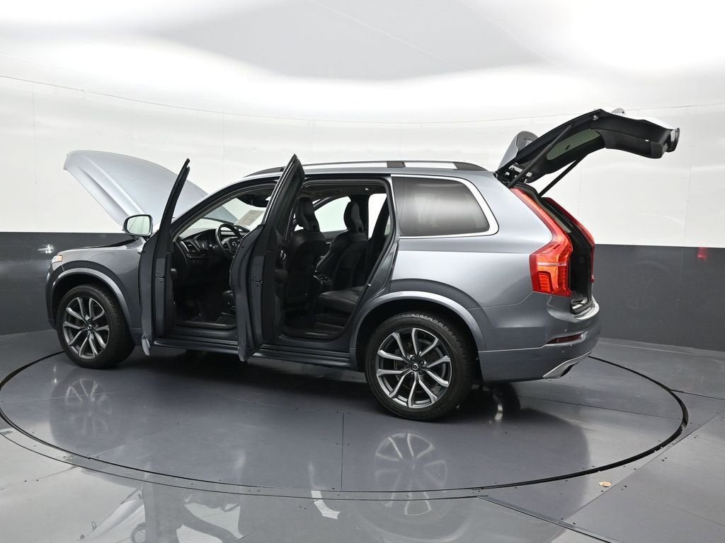 2019 Volvo XC90 Momentum