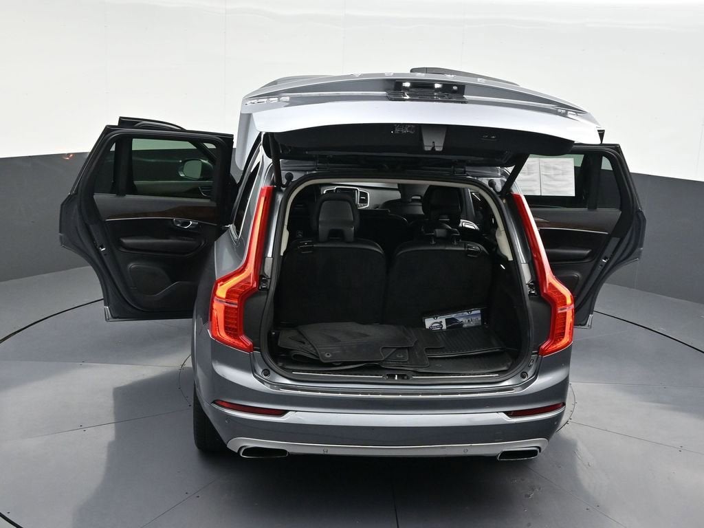 2019 Volvo XC90 Momentum
