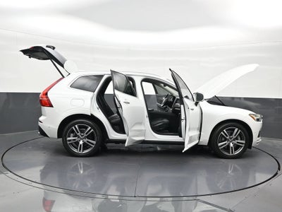 2018 Volvo XC60 T6 Momentum