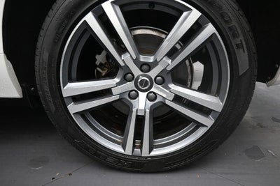 2018 Volvo XC60 T6 Momentum