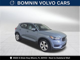 2020 Volvo XC40 Momentum