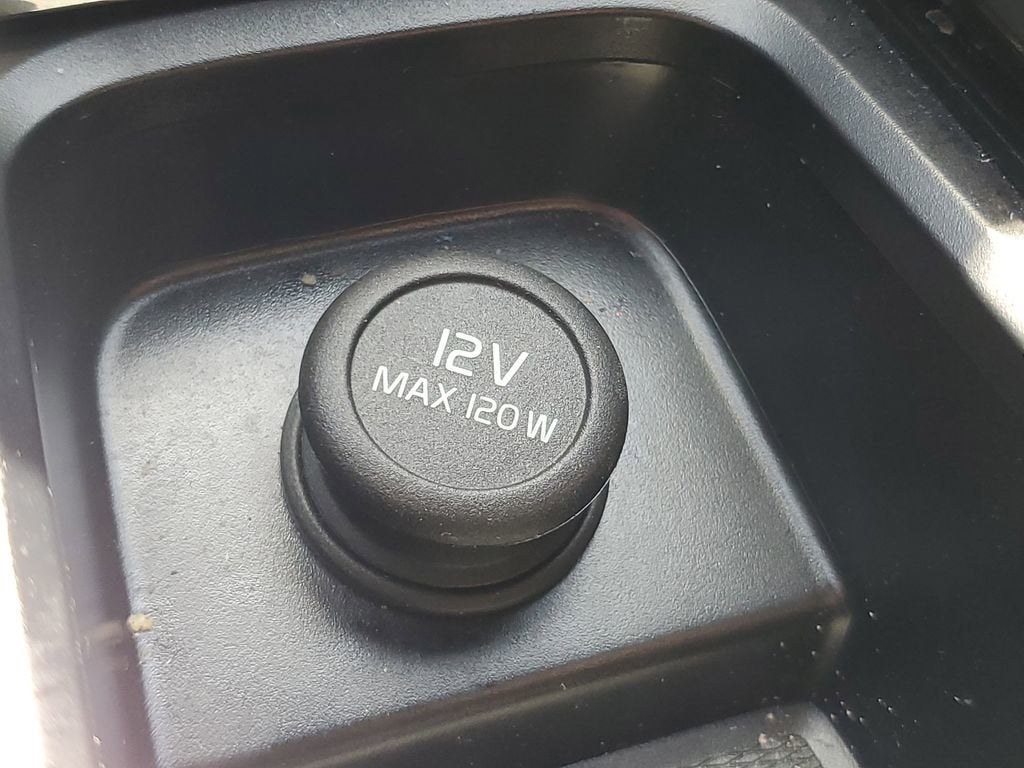 2024 Volvo XC60 Recharge Plug-In Hyb Plus Dark Theme