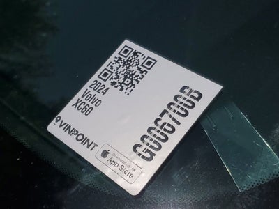 2024 Volvo XC60 Recharge Plug-In Hyb Plus Dark Theme