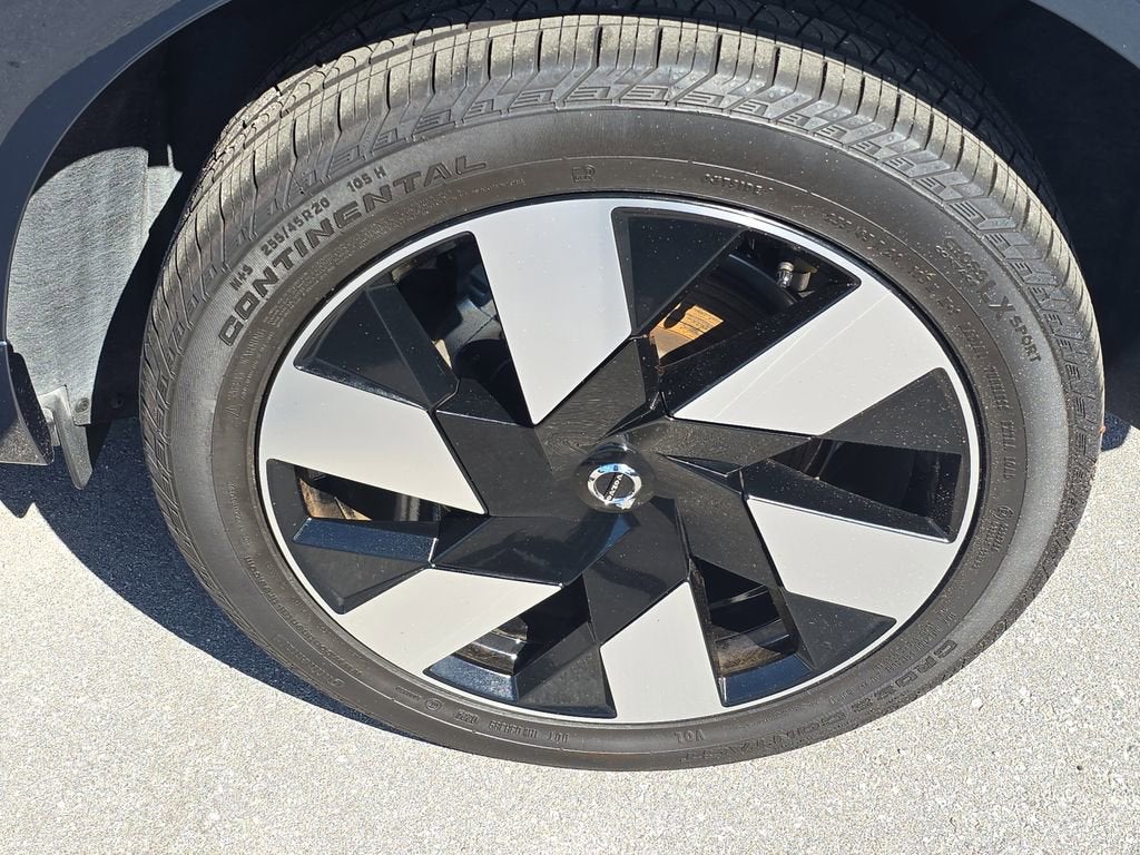 2024 Volvo XC60 Recharge Plug-In Hyb Plus Dark Theme