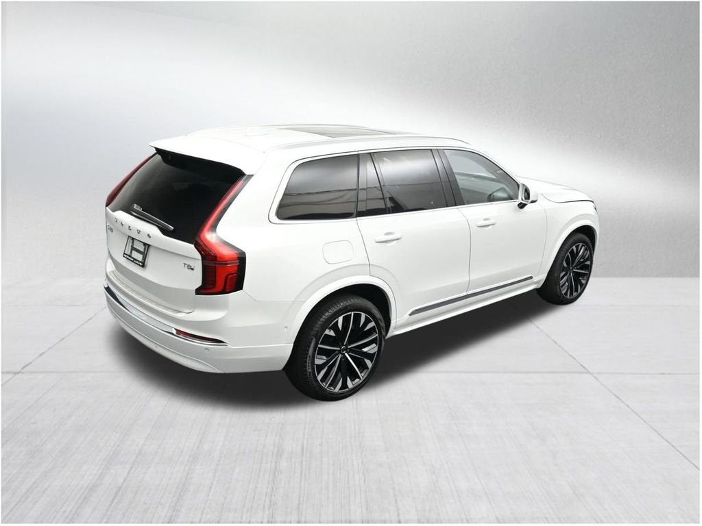 2025 Volvo XC90 Plug-In Hybrid Plus