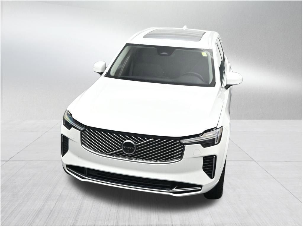 2025 Volvo XC90 Plug-In Hybrid Plus