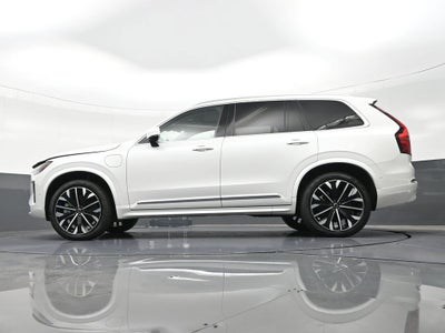 2025 Volvo XC90 Plug-In Hybrid Plus