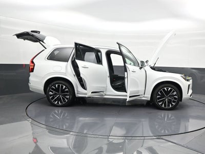 2025 Volvo XC90 Plug-In Hybrid Plus