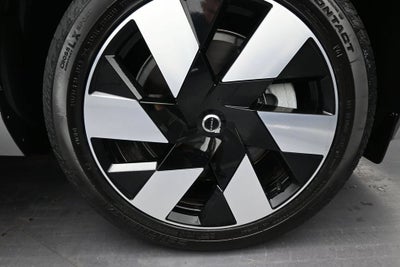 2025 Volvo XC60 Plug-In Hybrid Plus, T8 AWD Electric/Gasoline, Dark
