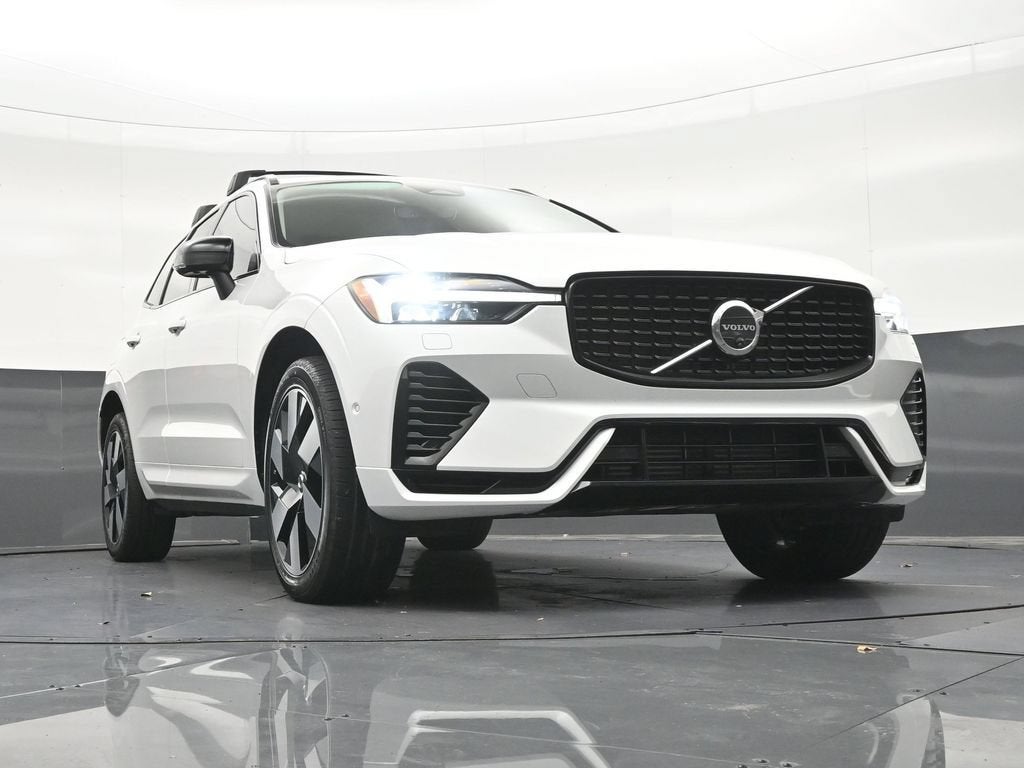 2025 Volvo XC60 Plug-In Hybrid Plus