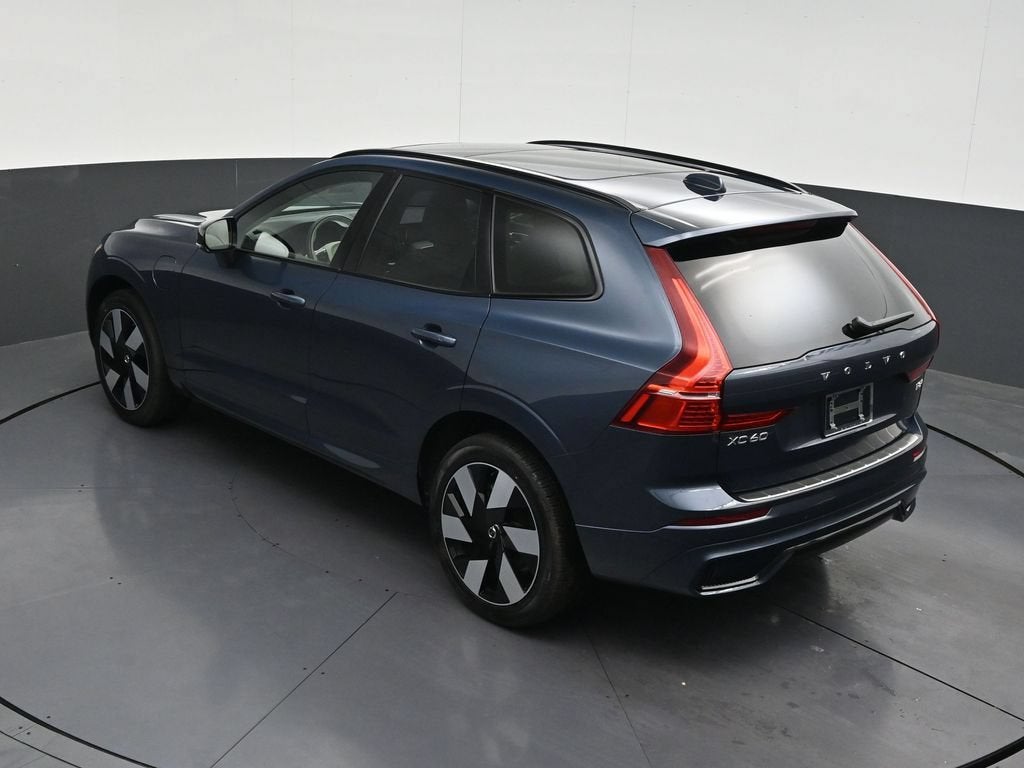 2025 Volvo XC60 Plug-In Hybrid Plus