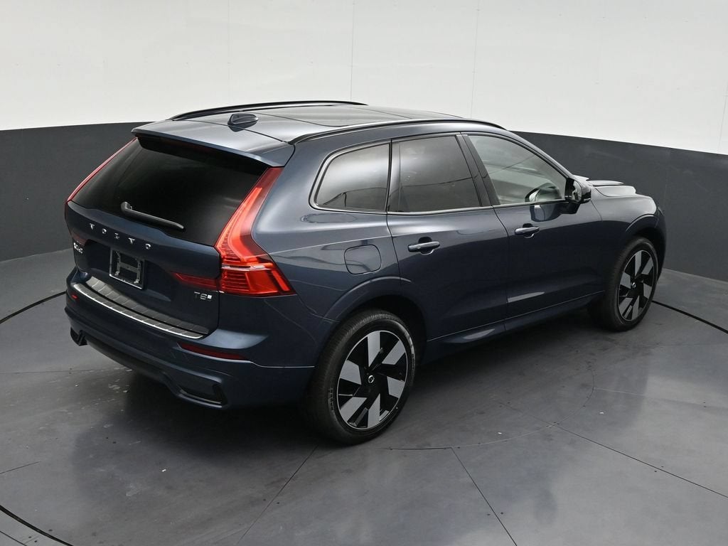 2025 Volvo XC60 Plug-In Hybrid Plus