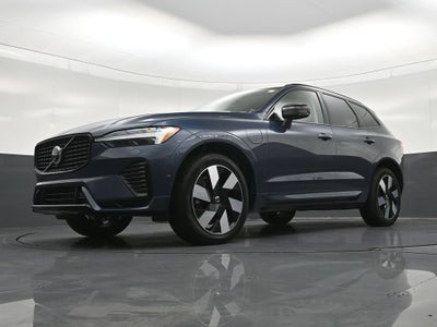 2025 Volvo XC60 Plug-In Hybrid Plus