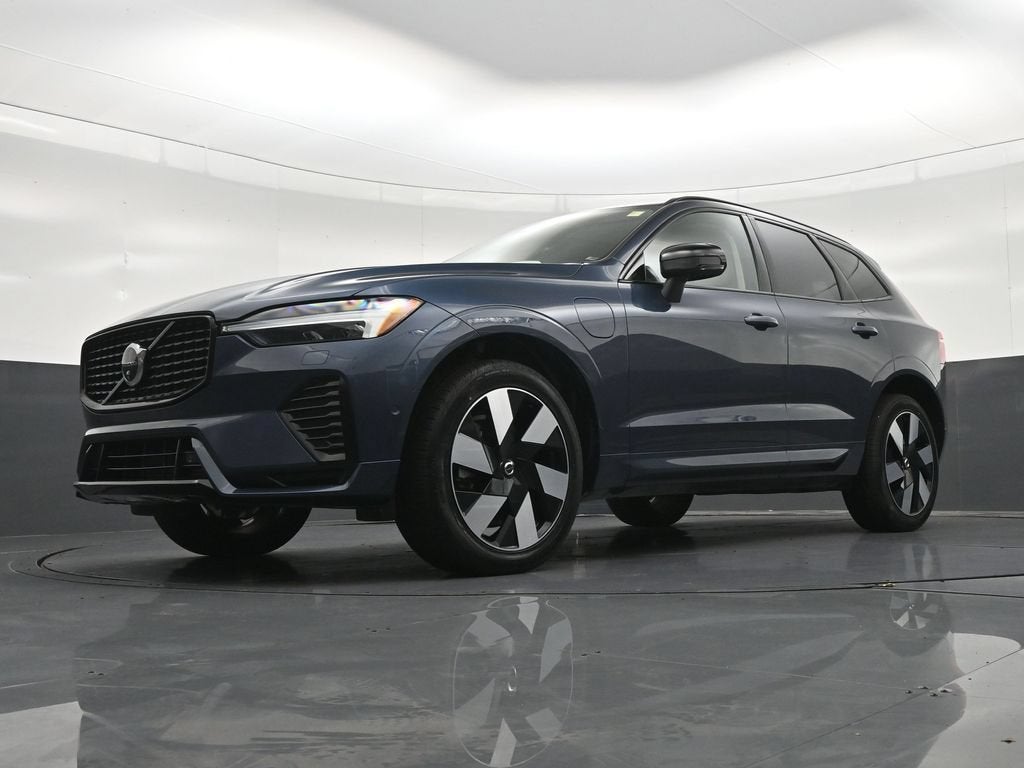 2025 Volvo XC60 Plug-In Hybrid Plus