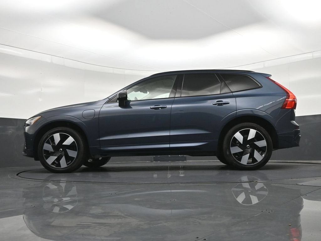 2025 Volvo XC60 Plug-In Hybrid Plus