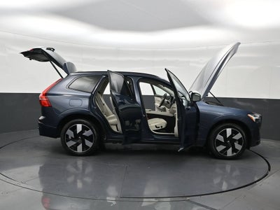 2025 Volvo XC60 Plug-In Hybrid Plus