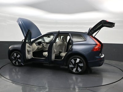 2025 Volvo XC60 Plug-In Hybrid Plus