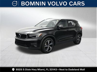 2023 Volvo XC40 Core
