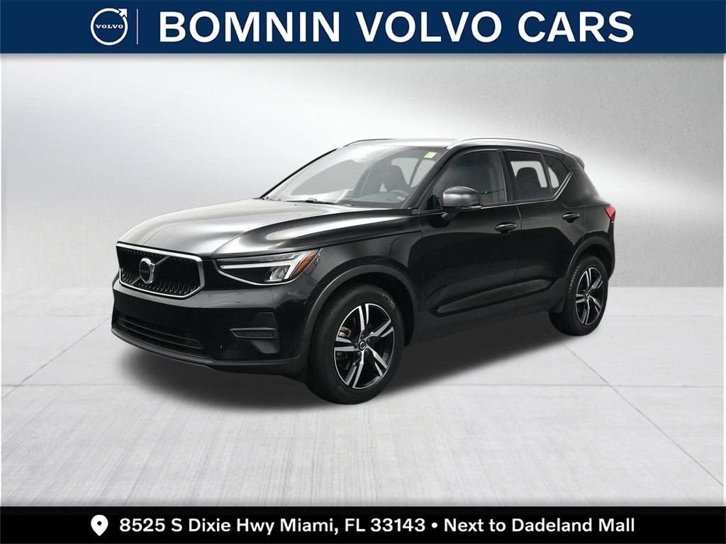 2023 Volvo XC40 Core