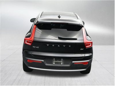 2023 Volvo XC40 Core