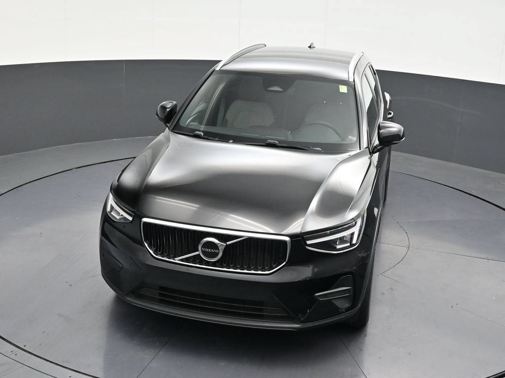 2023 Volvo XC40 Core