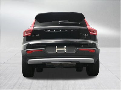 2023 Volvo XC40 Core