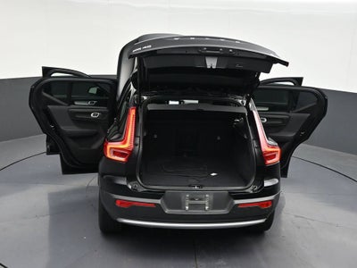 2023 Volvo XC40 Core