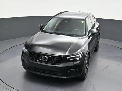 2023 Volvo XC40 Ultimate Dark Theme