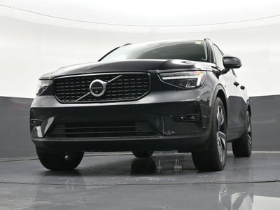 2023 Volvo XC40 Ultimate Dark Theme