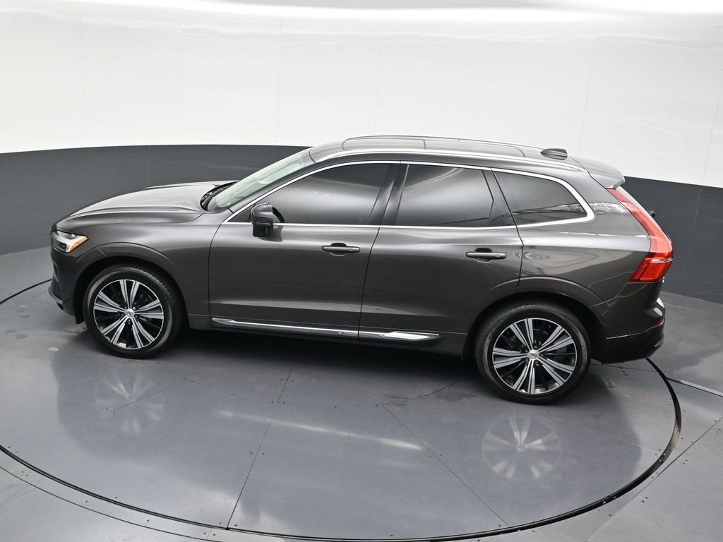 2023 Volvo XC60 Plus Bright Theme